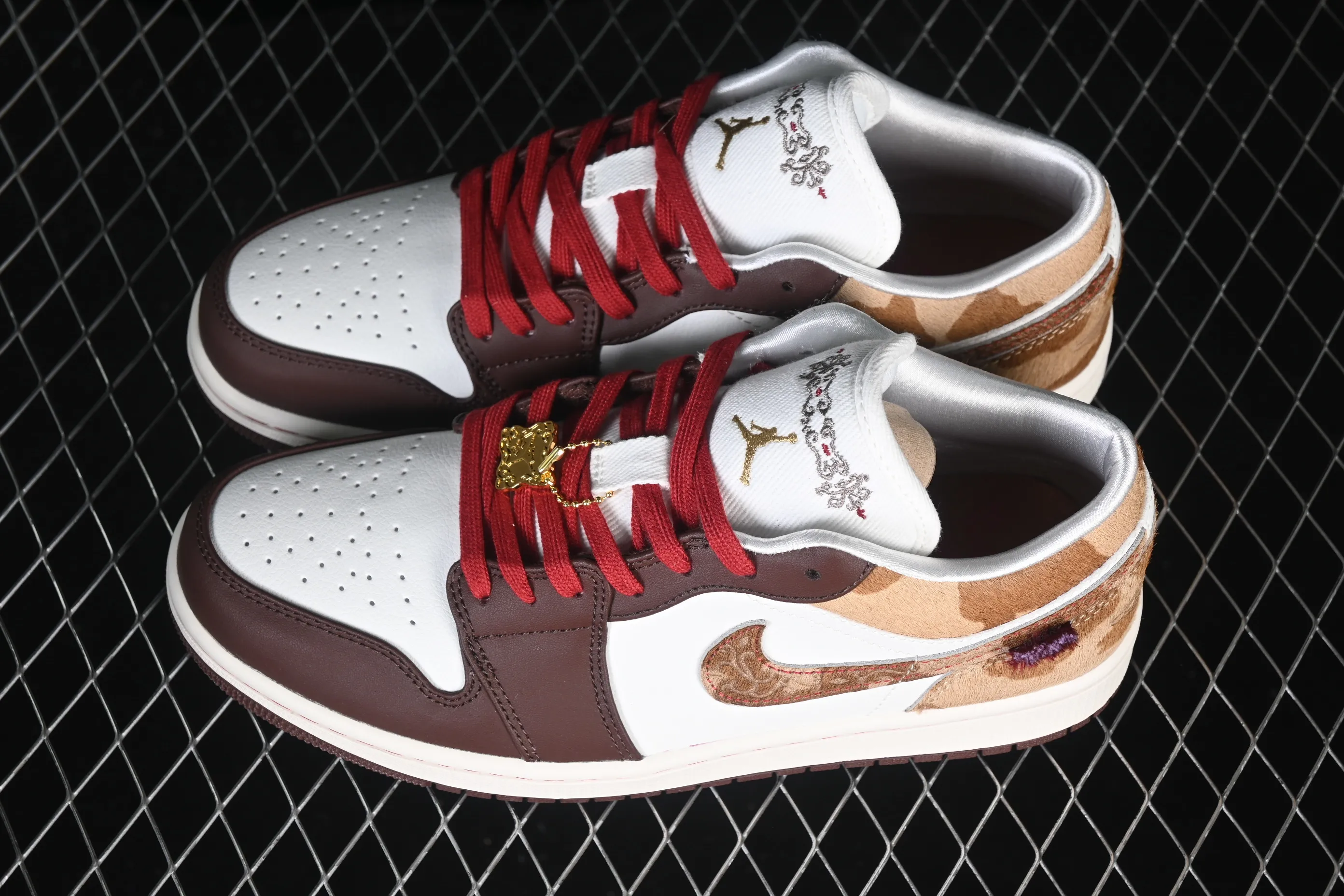 All categories Air Jordan Jordan series basketball shoes Air Jordan 1 Low G version pure original Air Jordan 1 Low "Year of the Horse" AJ1 Joe 1 Year of the Horse CNY low-top retro basketball shoes IQ5321-121
